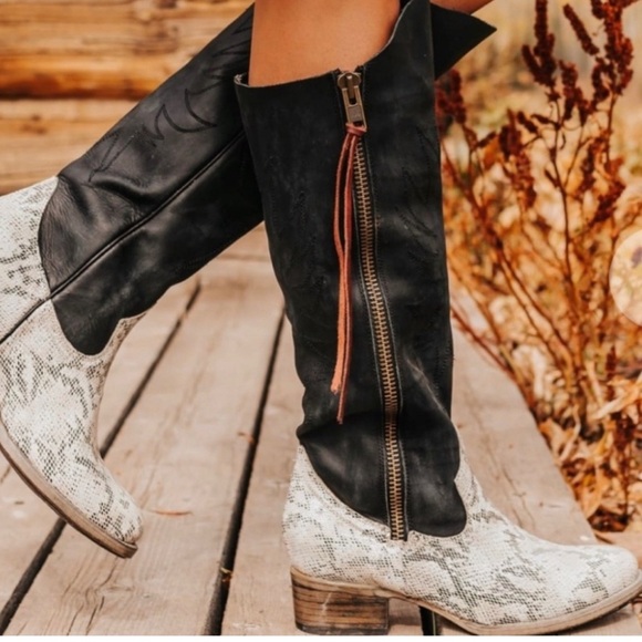 Freebird by Steven “Whisper” Ladies tall boots. - Picture 1 of 7